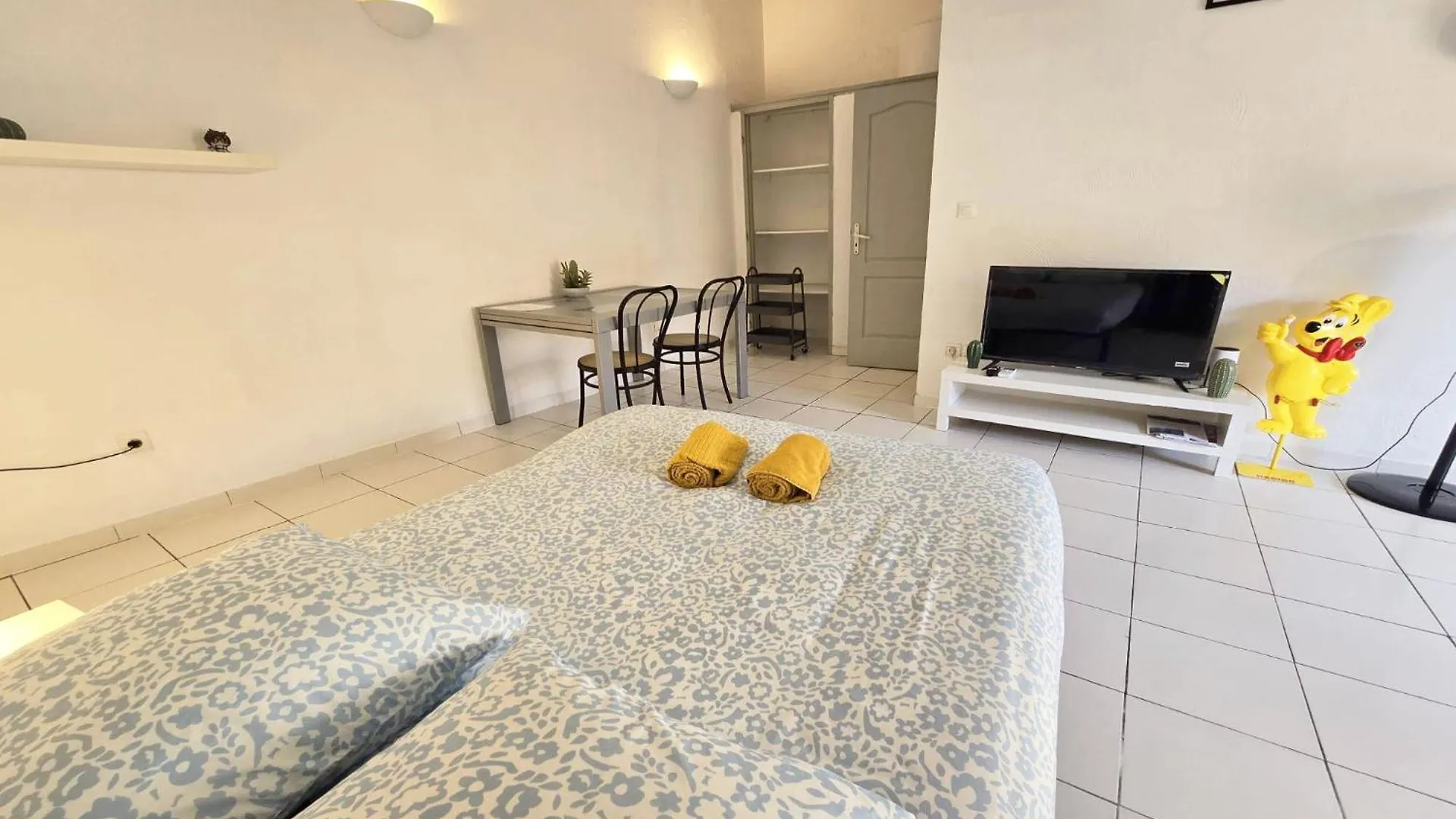 Gregbnb - Studio Rooftop 27M2 - Terrasse 14M2 - Climatise - 5E Etage Sans Ascenseur Toulon